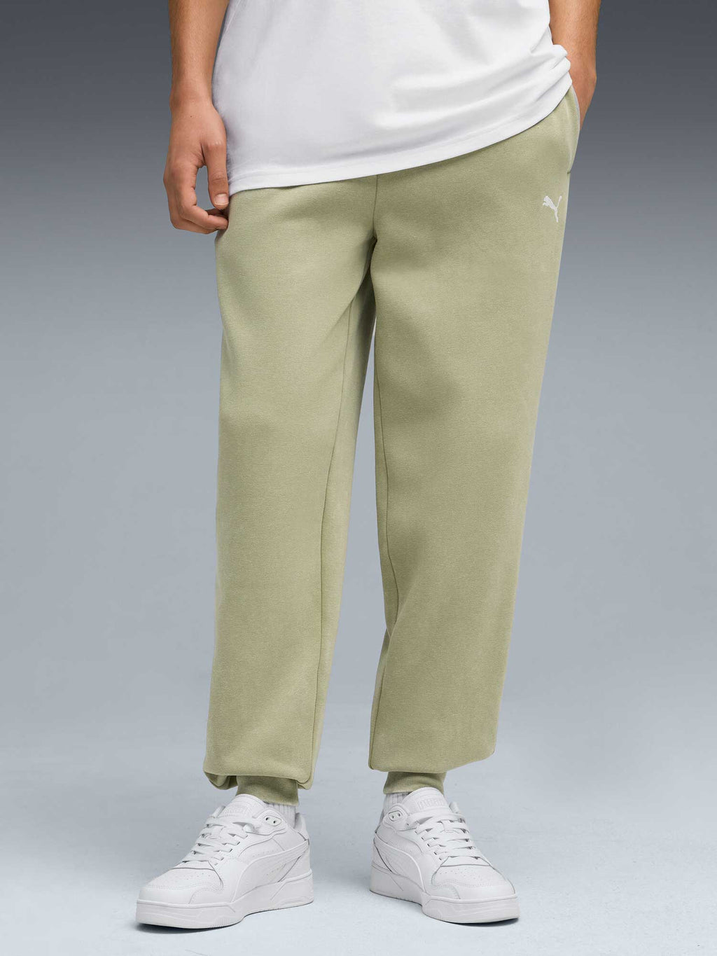 PUMA Спортно долнище ESS ELEVATED Relaxed Wash FL
